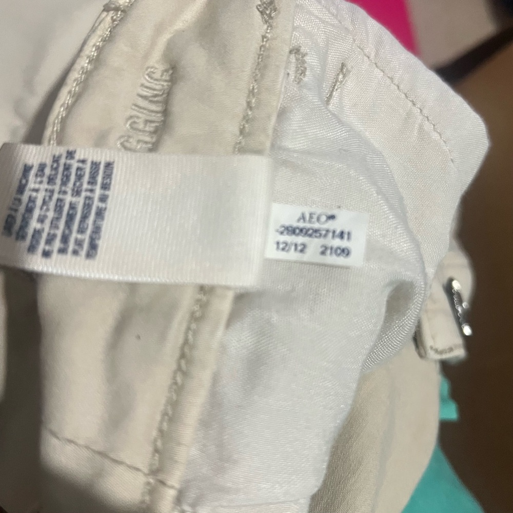 American Eagle Outfitters Beige Super Stretch Pants - Picture 6 of 6